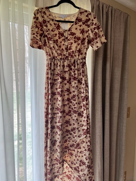 One Loved Babe Dresses & Skirts - Floral V-Neck Maxi Dress in Cream with Burgundy Print